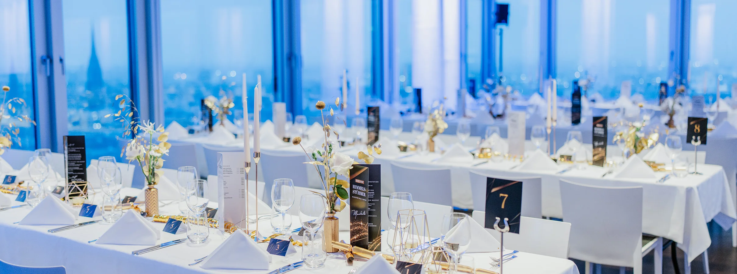 Himmelsstürmer Silvestergala mit Buffet und 360 Ausblick