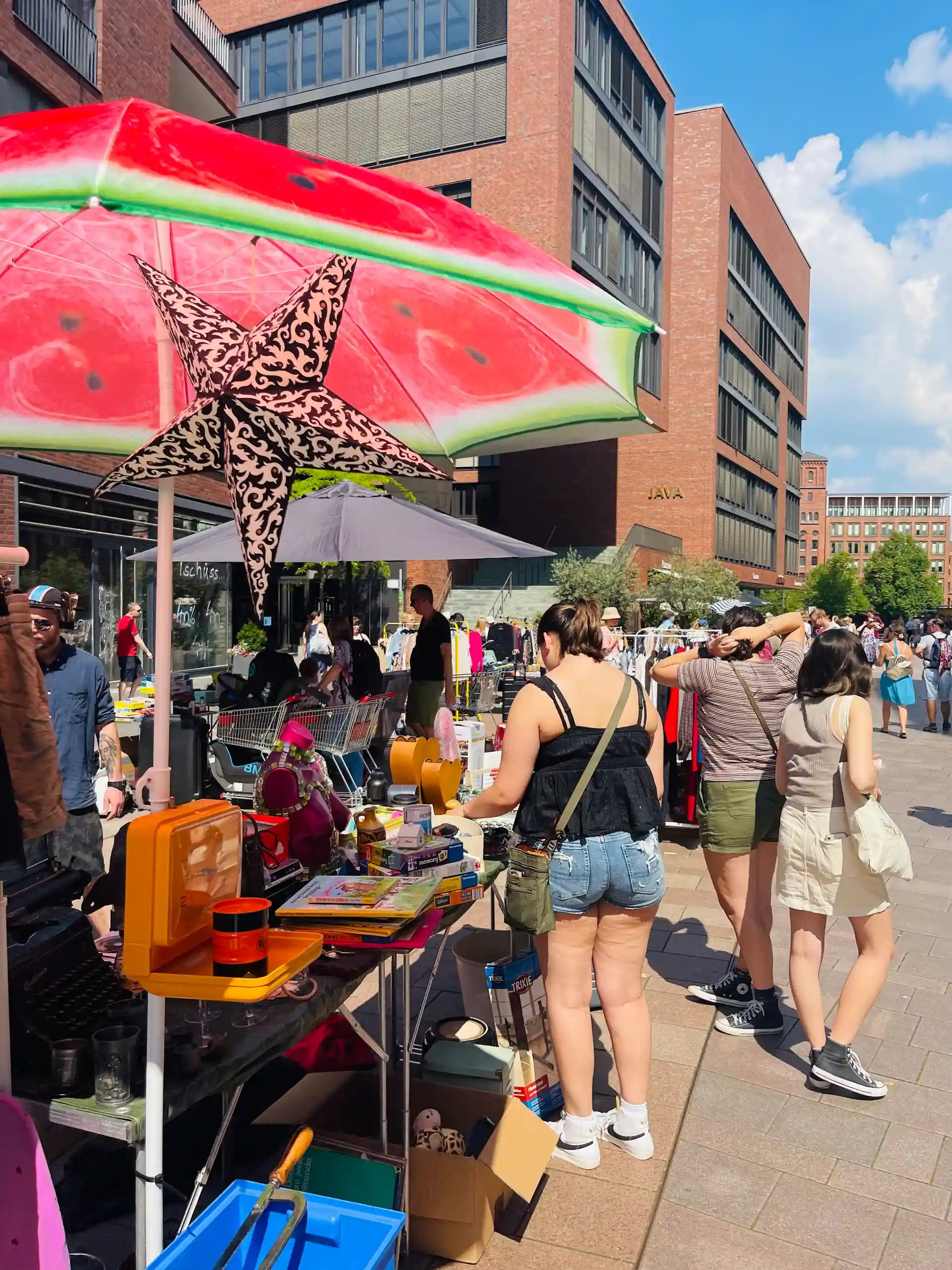 Langschläfer Flohmarkt Überseeboulevard
