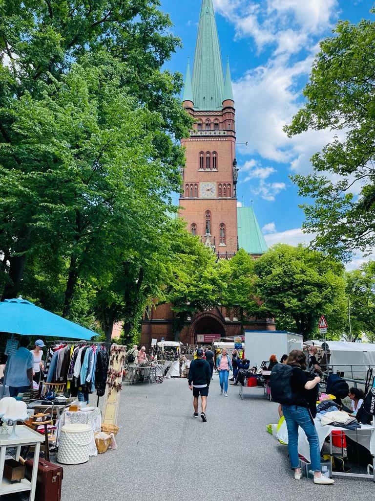 101. Turmweg-Flohmarkt