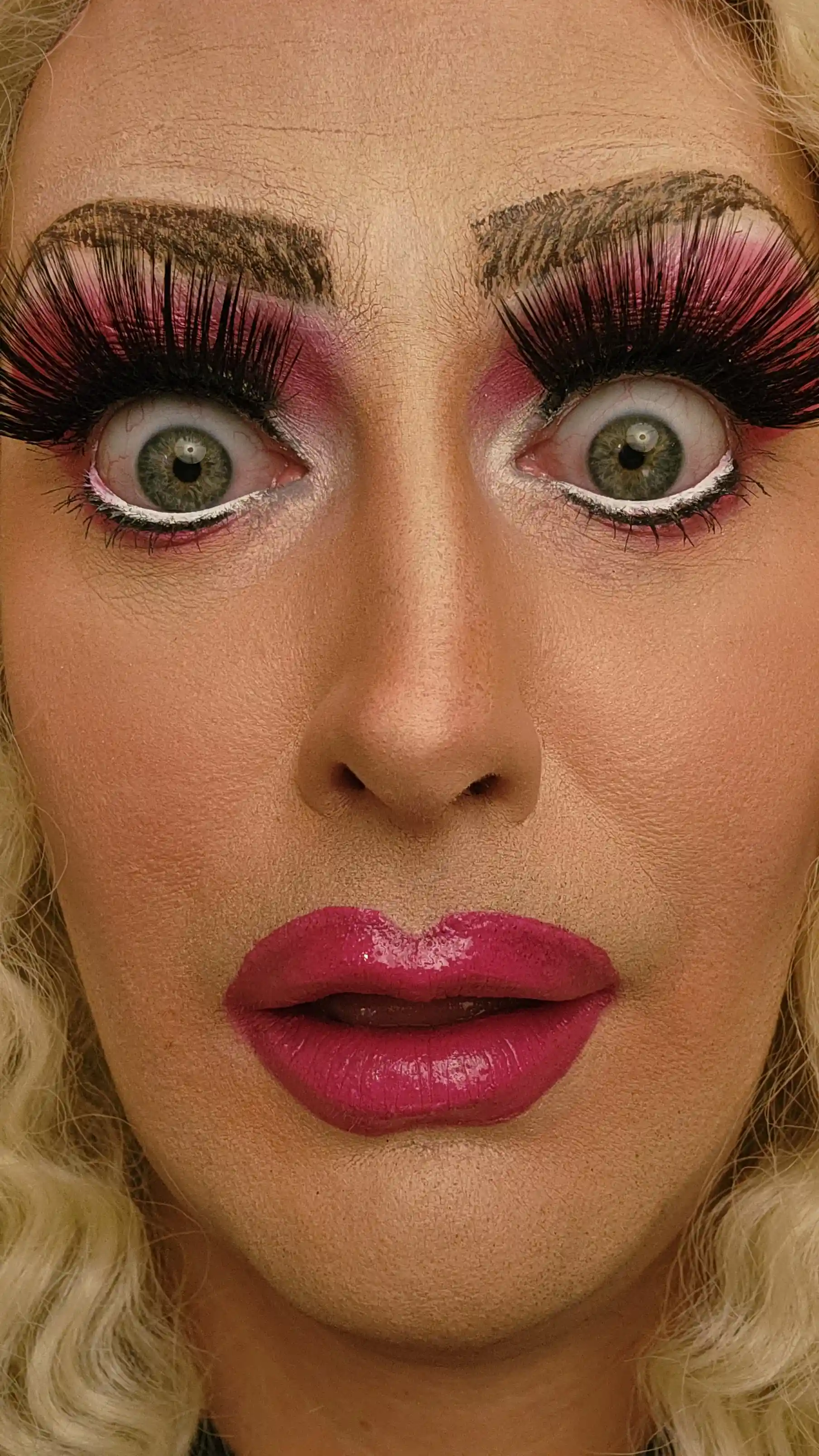 DRAG TOUR - Ausstellung: Sammlung
