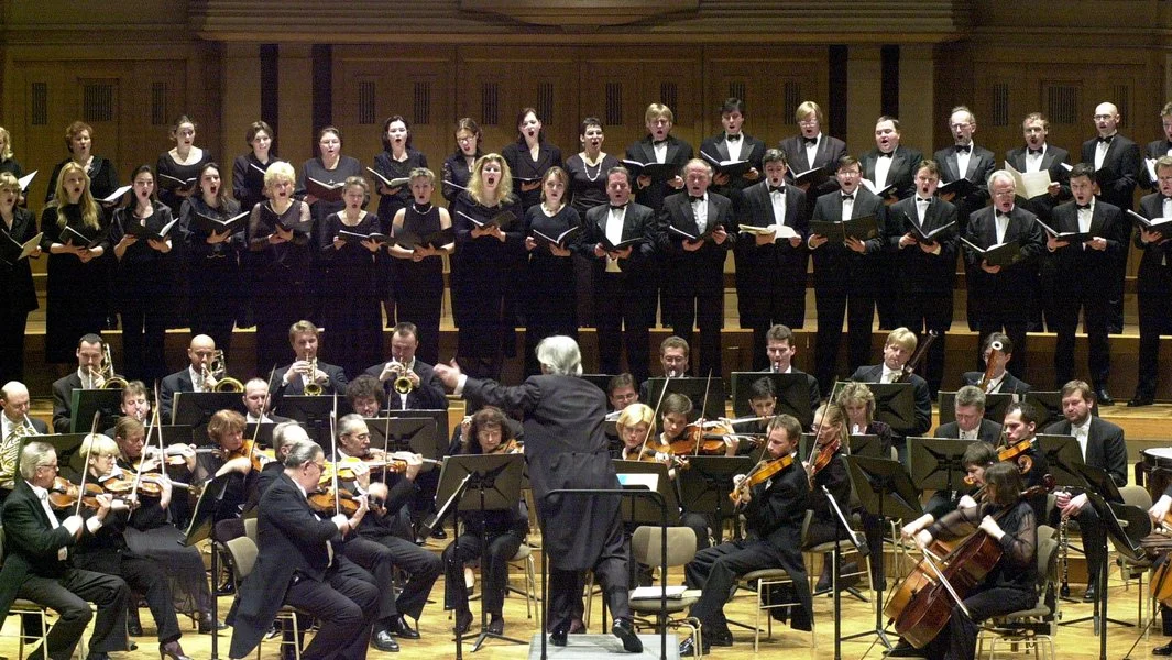 Tschechische Symphoniker Prag / Coro di Praga / Martin Peschík